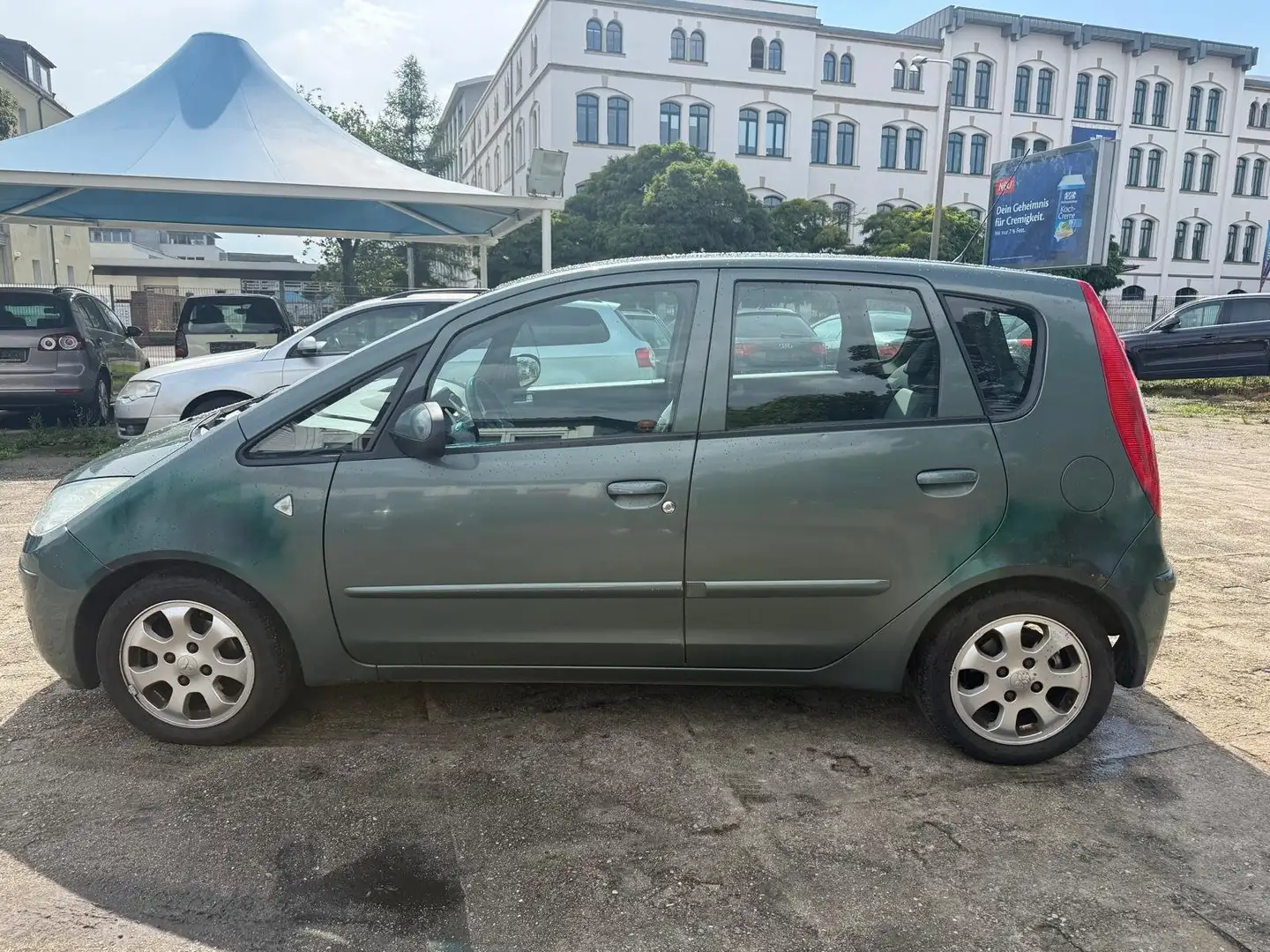 Mitsubishi Colt 1.5 Instyle Grün - 2