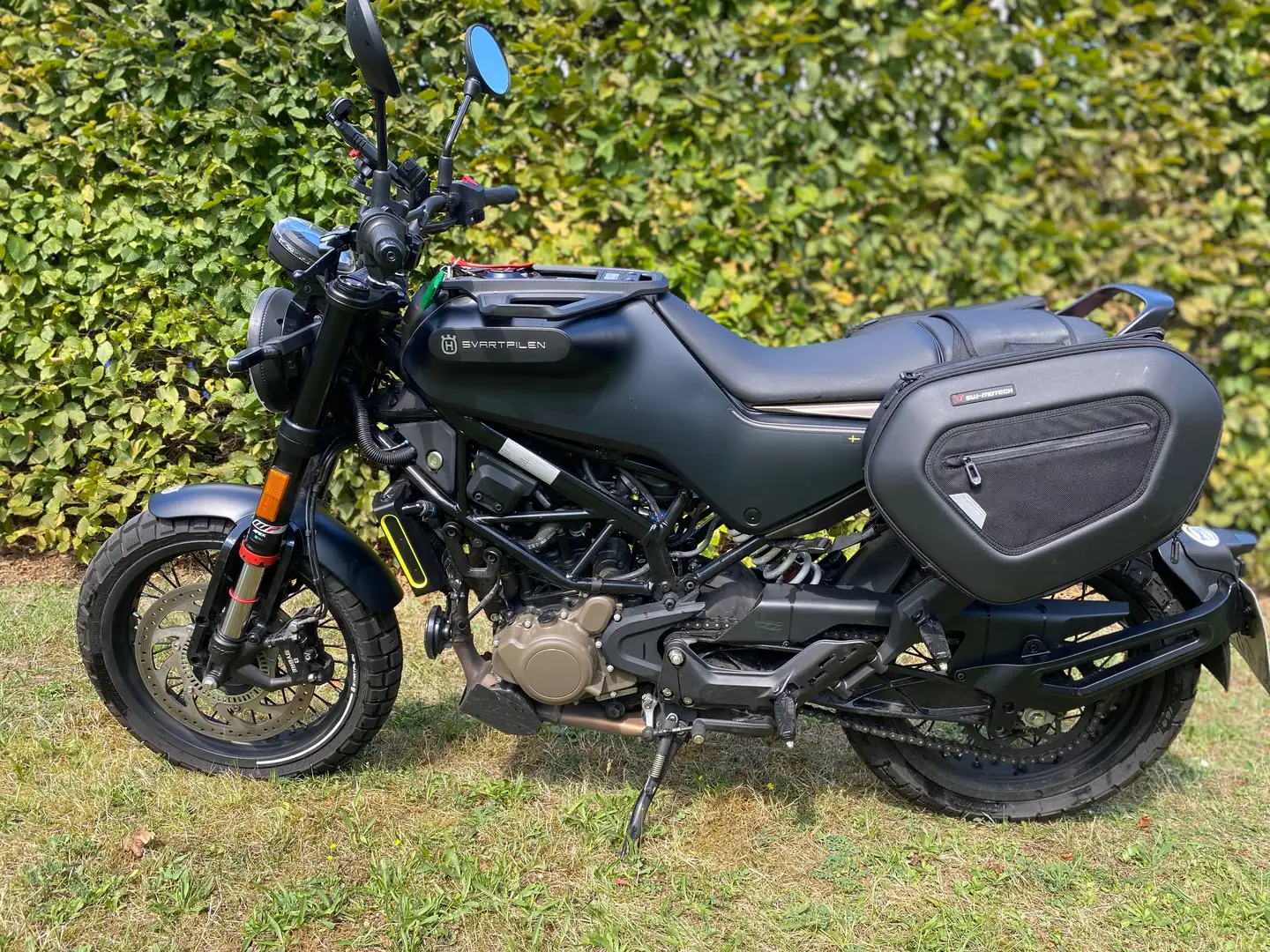 Husqvarna Svartpilen 125 Negru - 1