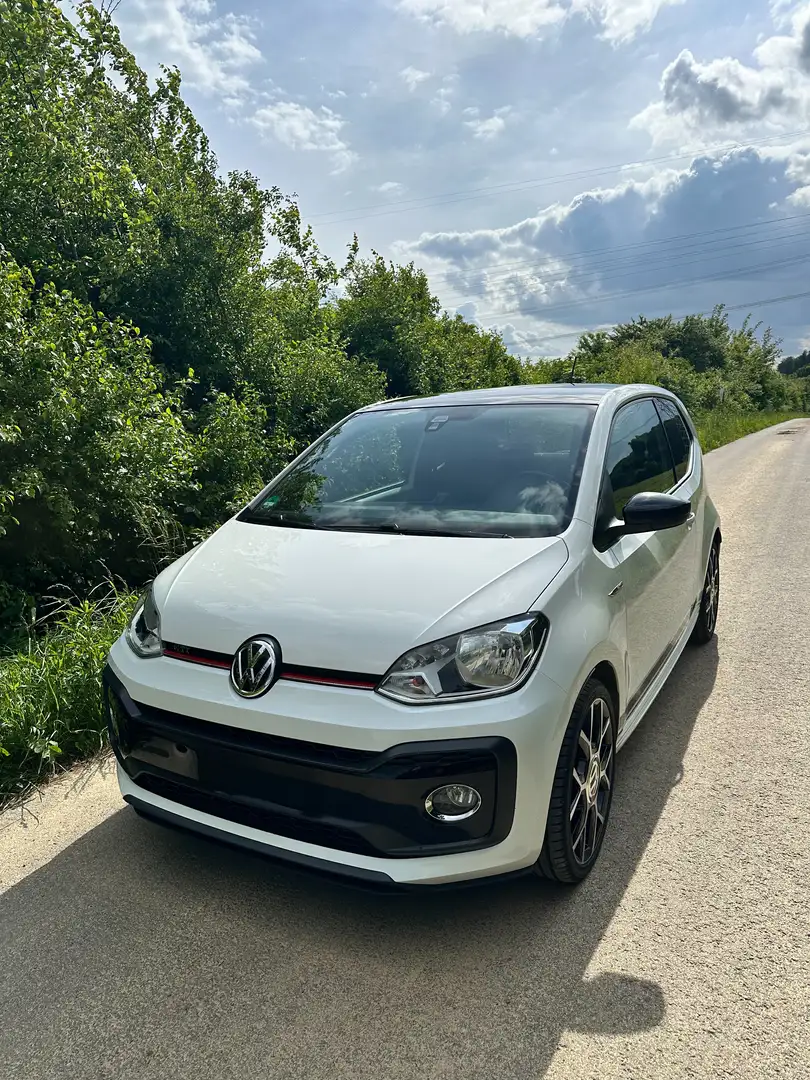 Volkswagen up! GTI - 1