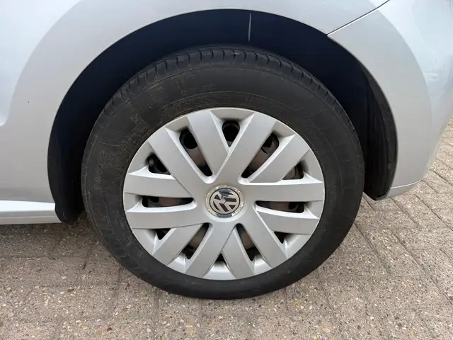 Volkswagen Polo view 24