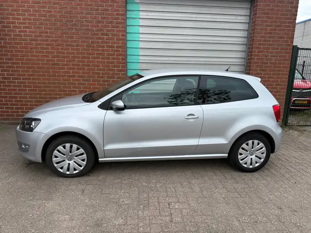 Volkswagen Polo view 12