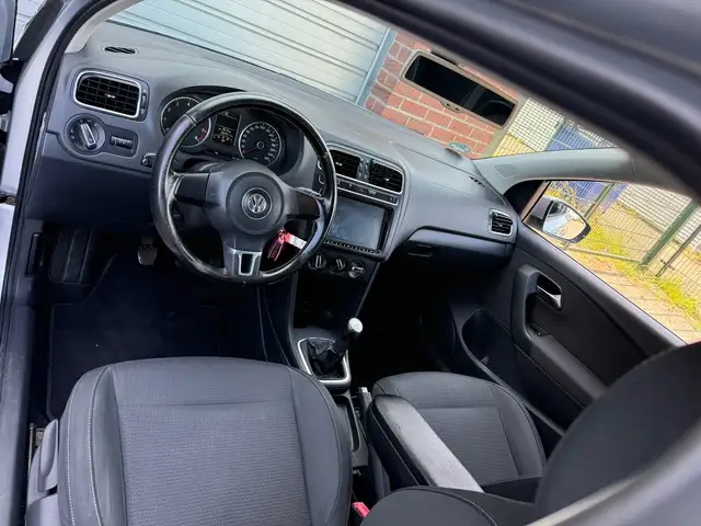 Volkswagen Polo view 30