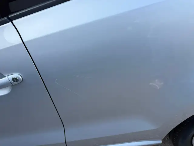 Volkswagen Polo view 9