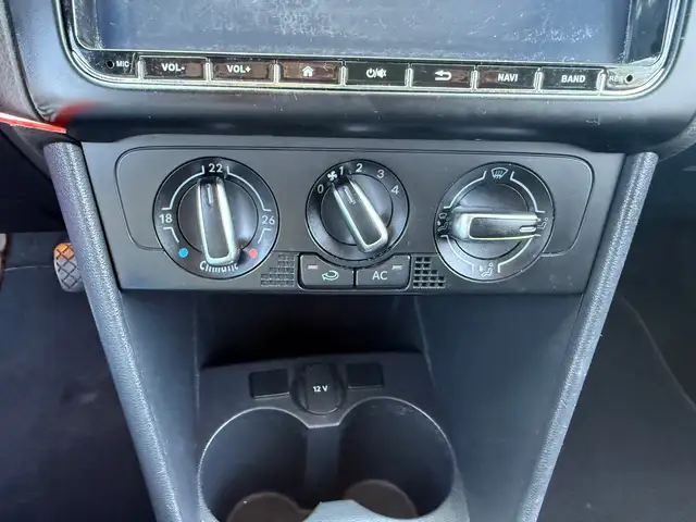 Volkswagen Polo view 16