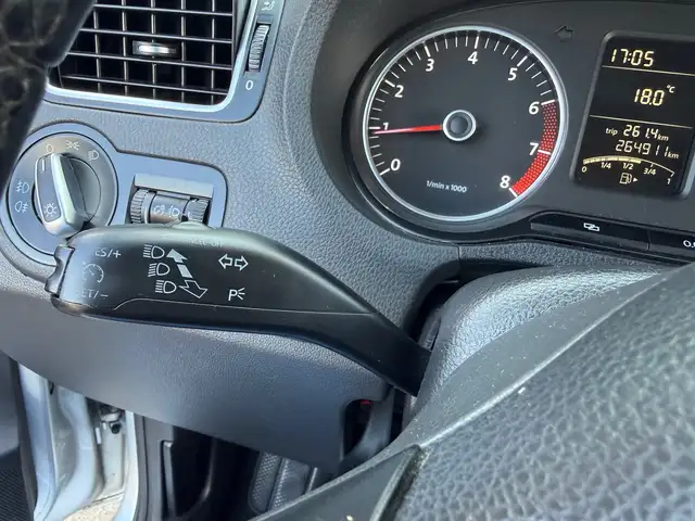 Volkswagen Polo view 17