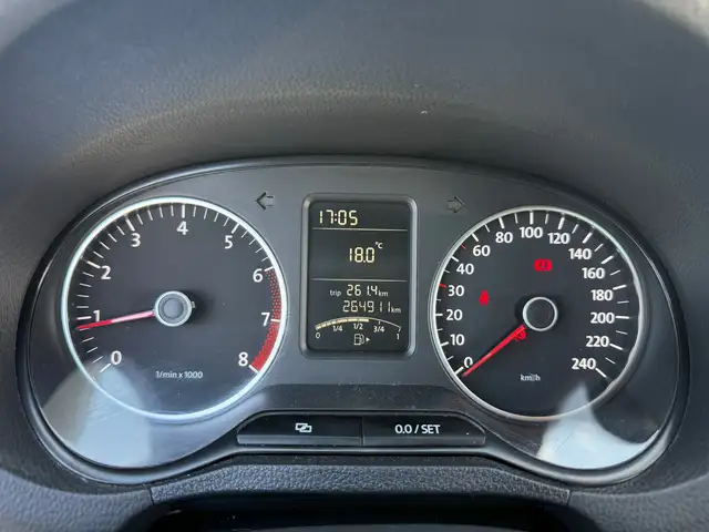 Volkswagen Polo view 22