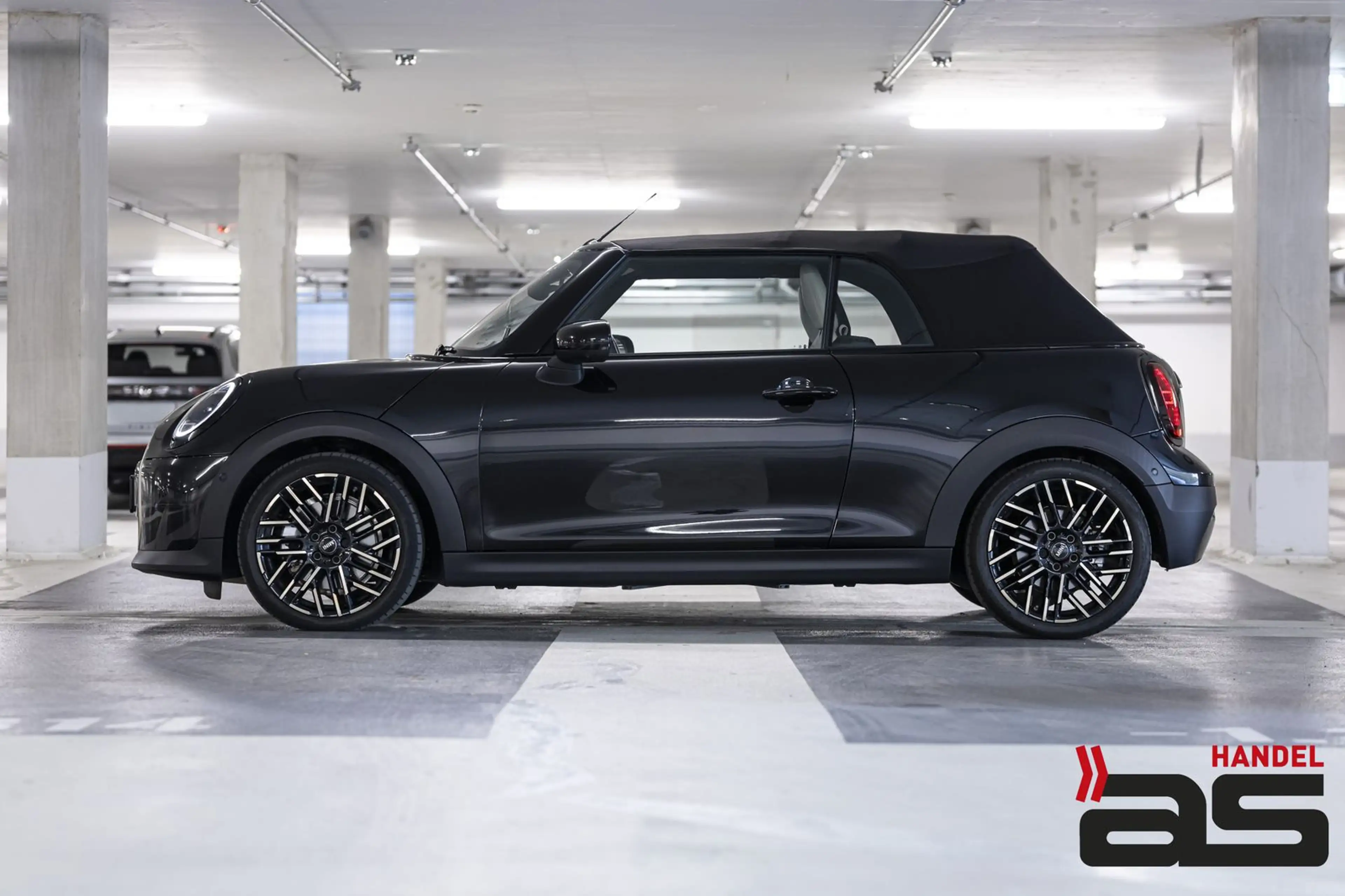 MINI Cooper S Cabrio FavouredTrim|PaketL|DrivingA+|18 — photo 4
