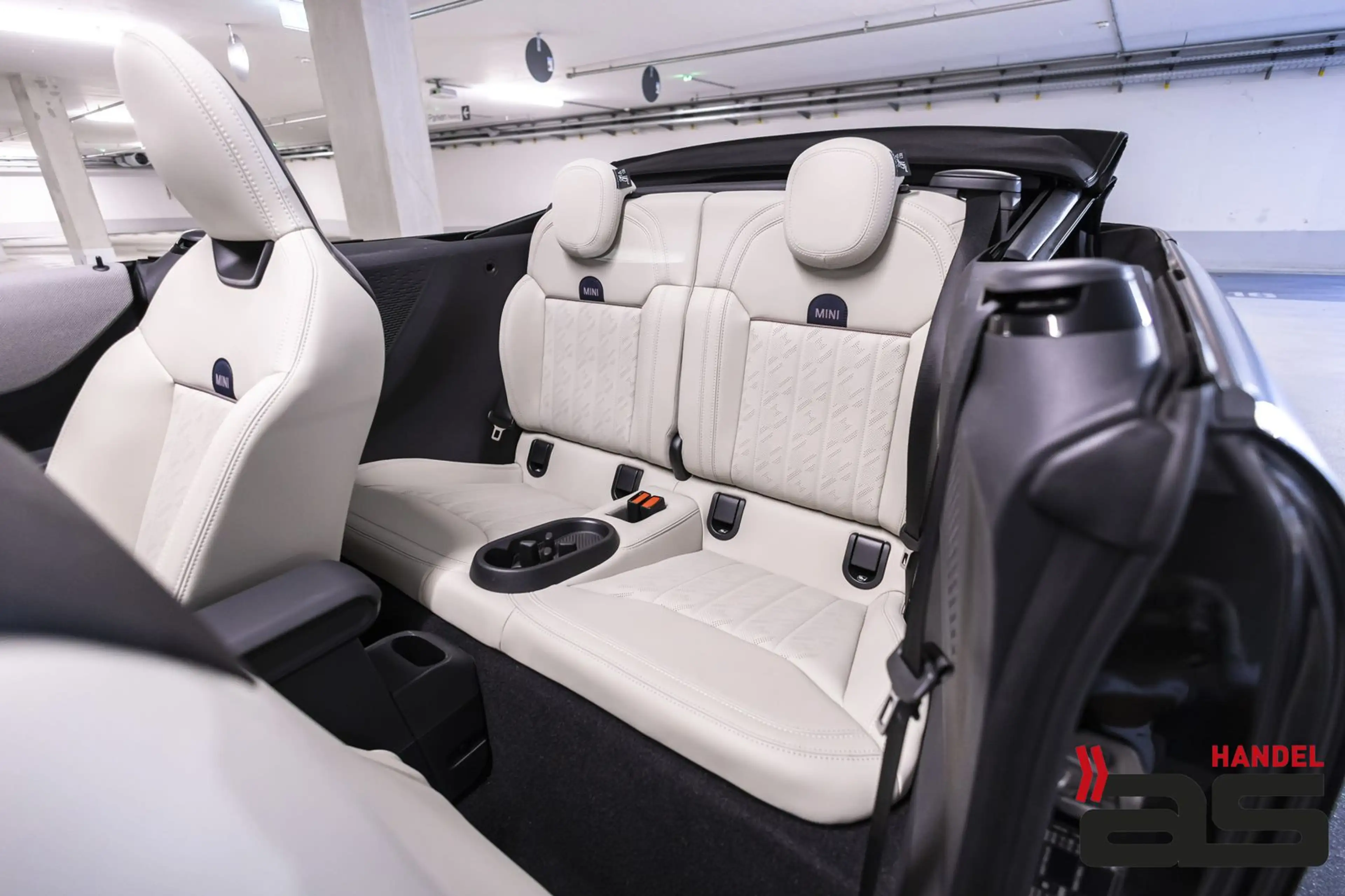 MINI Cooper S Cabrio FavouredTrim|PaketL|DrivingA+|18 — photo 28