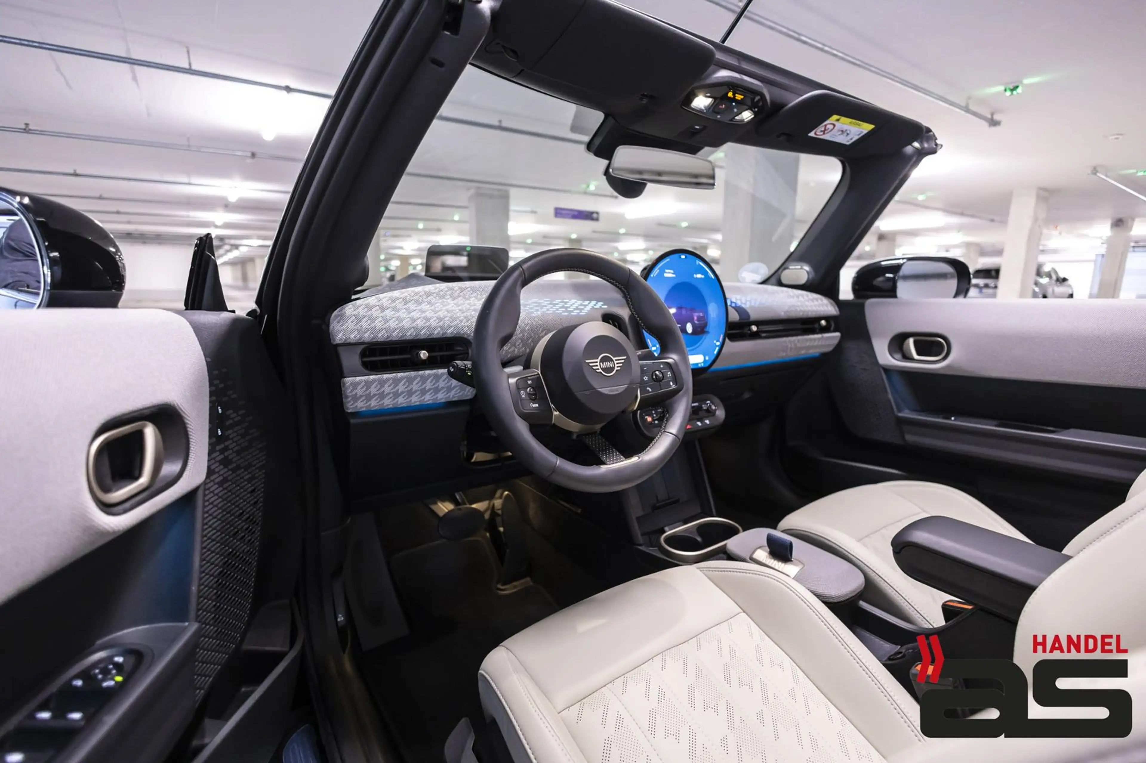 MINI Cooper S Cabrio FavouredTrim|PaketL|DrivingA+|18 — photo 17