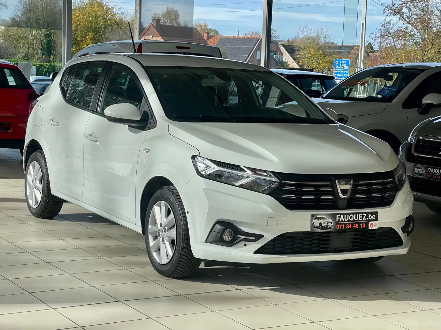 Dacia Sandero 1.0i SCe / Nombreux équipements / Comme neuve Wit - 2