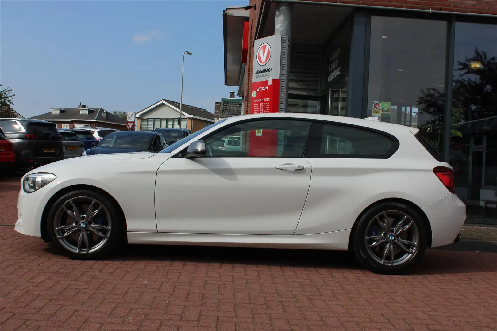 BMW 135 1-Serie (e87) M135i 320PK | Stoelverwarming | Clim Weiß - 2