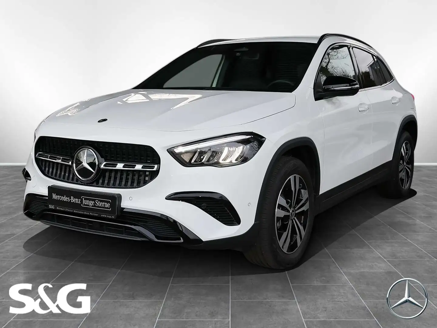 Mercedes-Benz GLA 180 NIGHT PAKET+CARPLAY+KAMERA+SPURHALTE+18" Weiß - 1