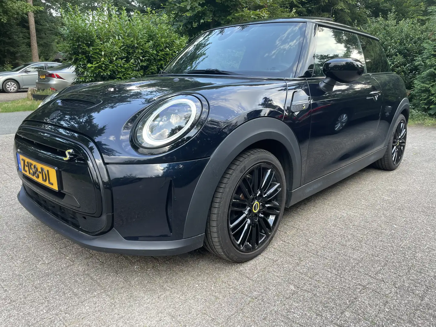 MINI Cooper SE Electric 135 kWh Blauw - 1