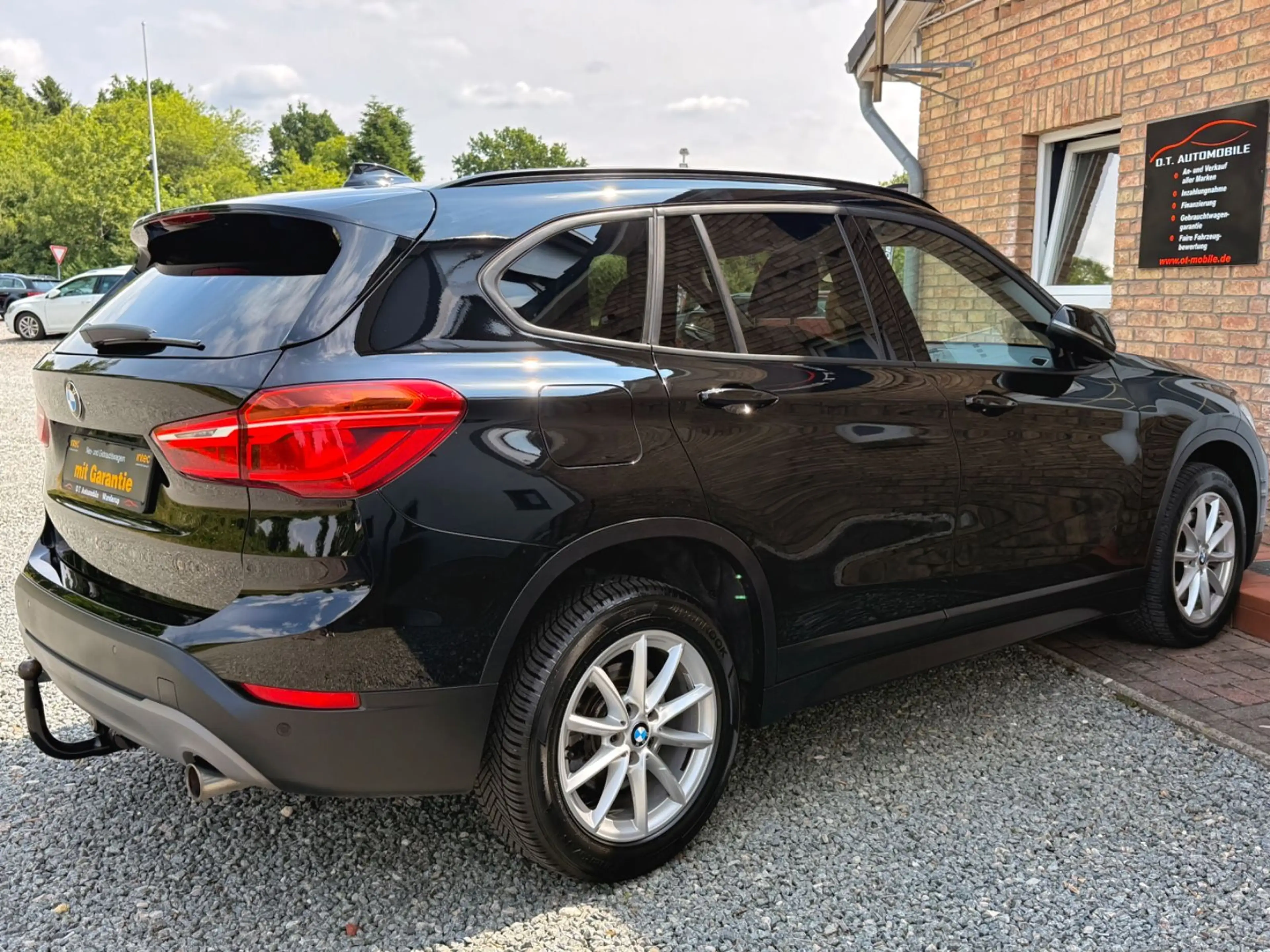 BMW X1 xDrive 20d  Advantage Sport |Navi|AHK|PDC|LED — photo 11