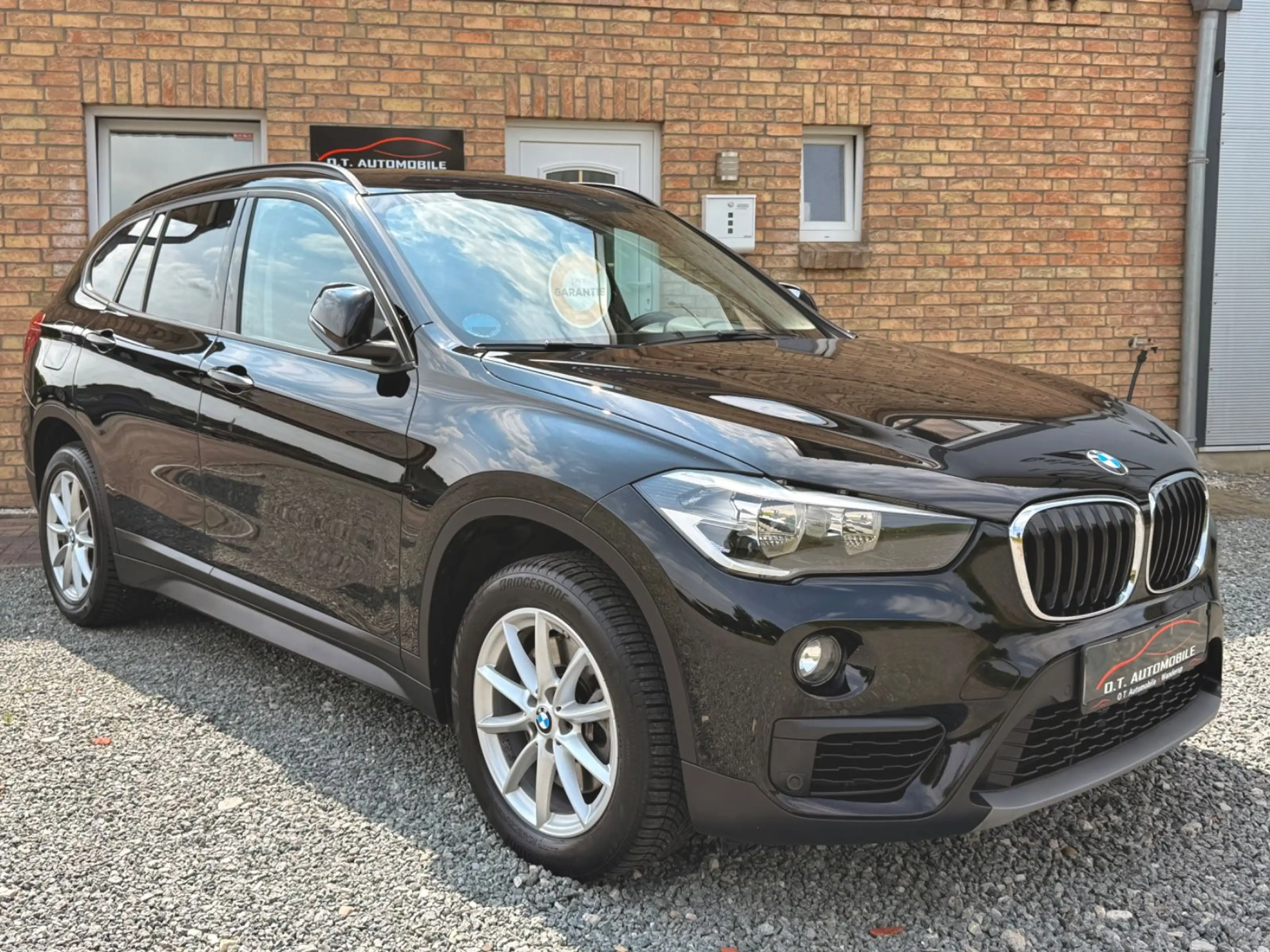 BMW X1 xDrive 20d  Advantage Sport |Navi|AHK|PDC|LED — photo 6