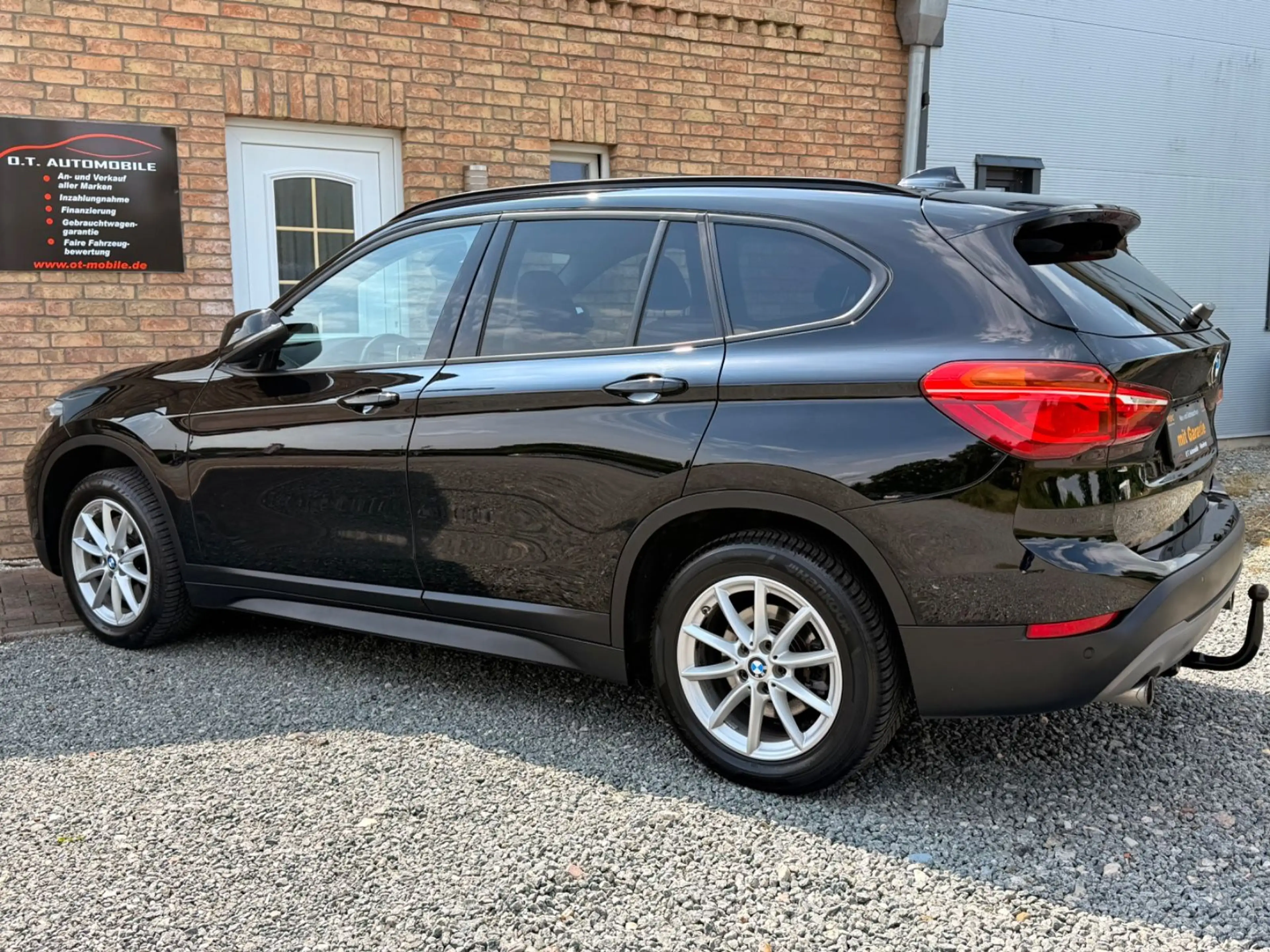 BMW X1 xDrive 20d  Advantage Sport |Navi|AHK|PDC|LED — photo 8