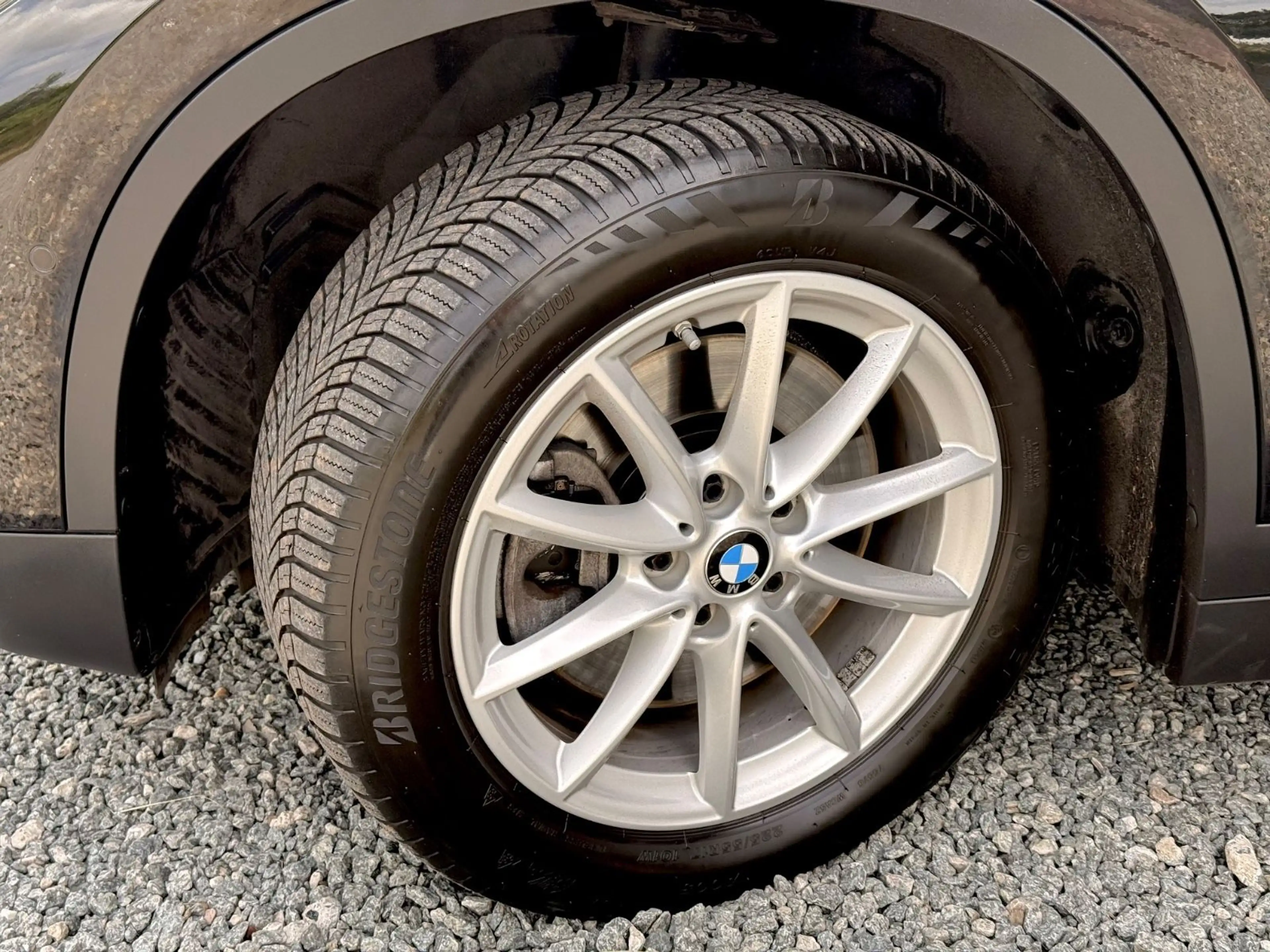 BMW X1 xDrive 20d  Advantage Sport |Navi|AHK|PDC|LED — photo 4