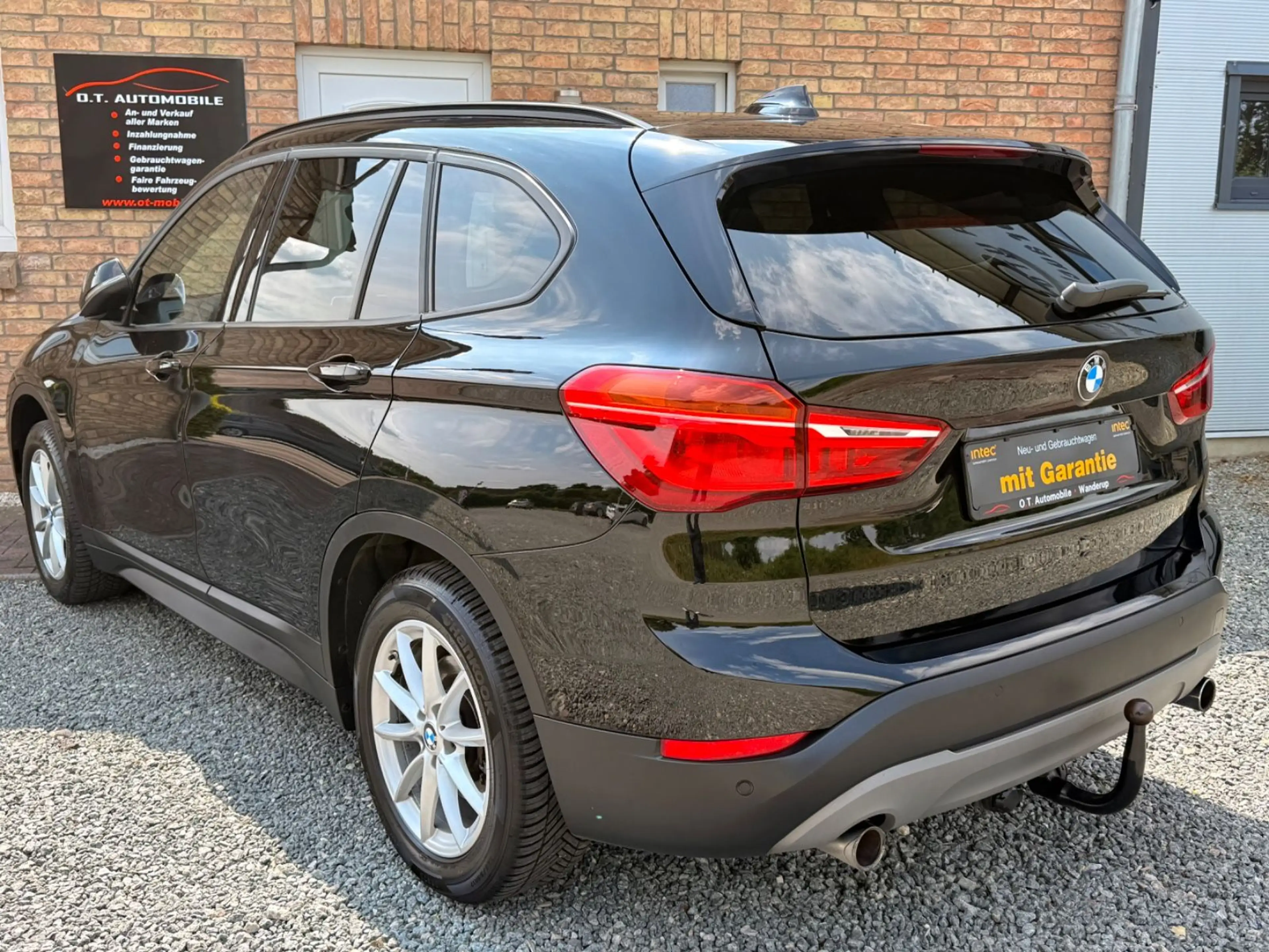 BMW X1 xDrive 20d  Advantage Sport |Navi|AHK|PDC|LED — photo 9