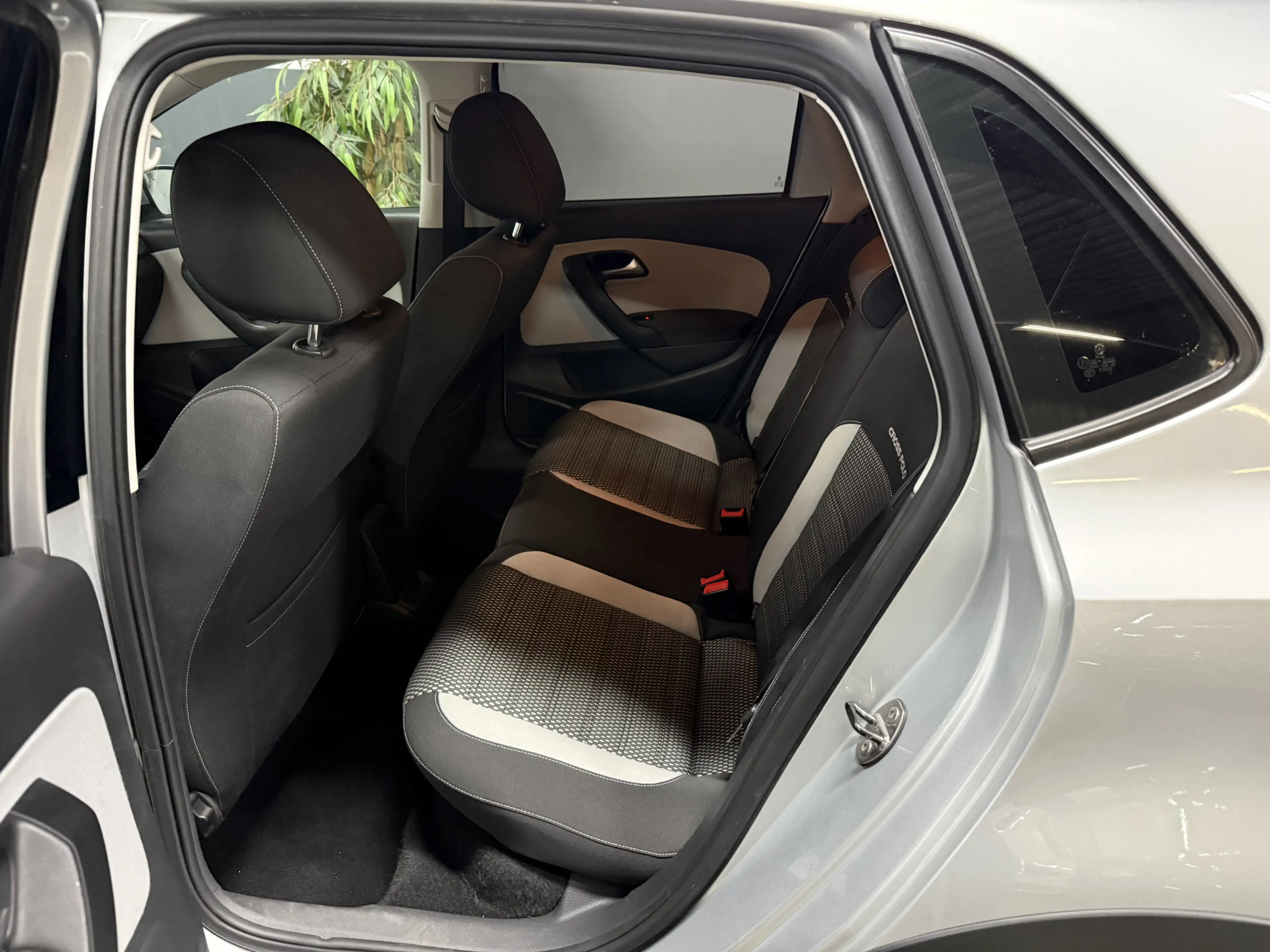 Volkswagen Polo Cross 1.2-12V Comf.line // 17 inch // Ecc — photo 13