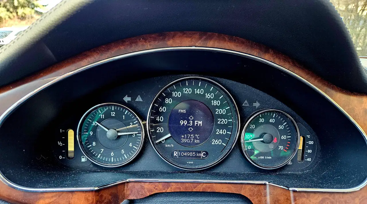 Mercedes-Benz CLS снимка Mercedes-Benz CLS