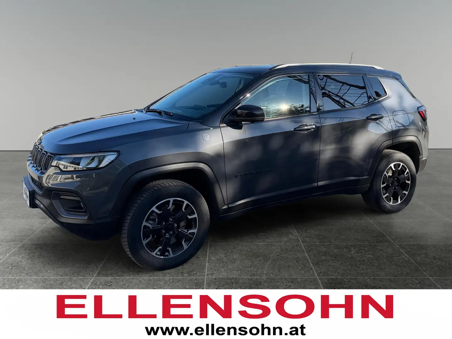 Jeep Compass Compass 1.3 PHEV Upland 240 Grau - 1