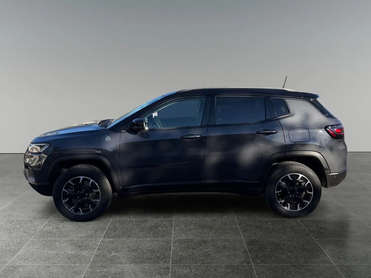 Jeep Compass Compass 1.3 PHEV Upland 240 Grau - 2