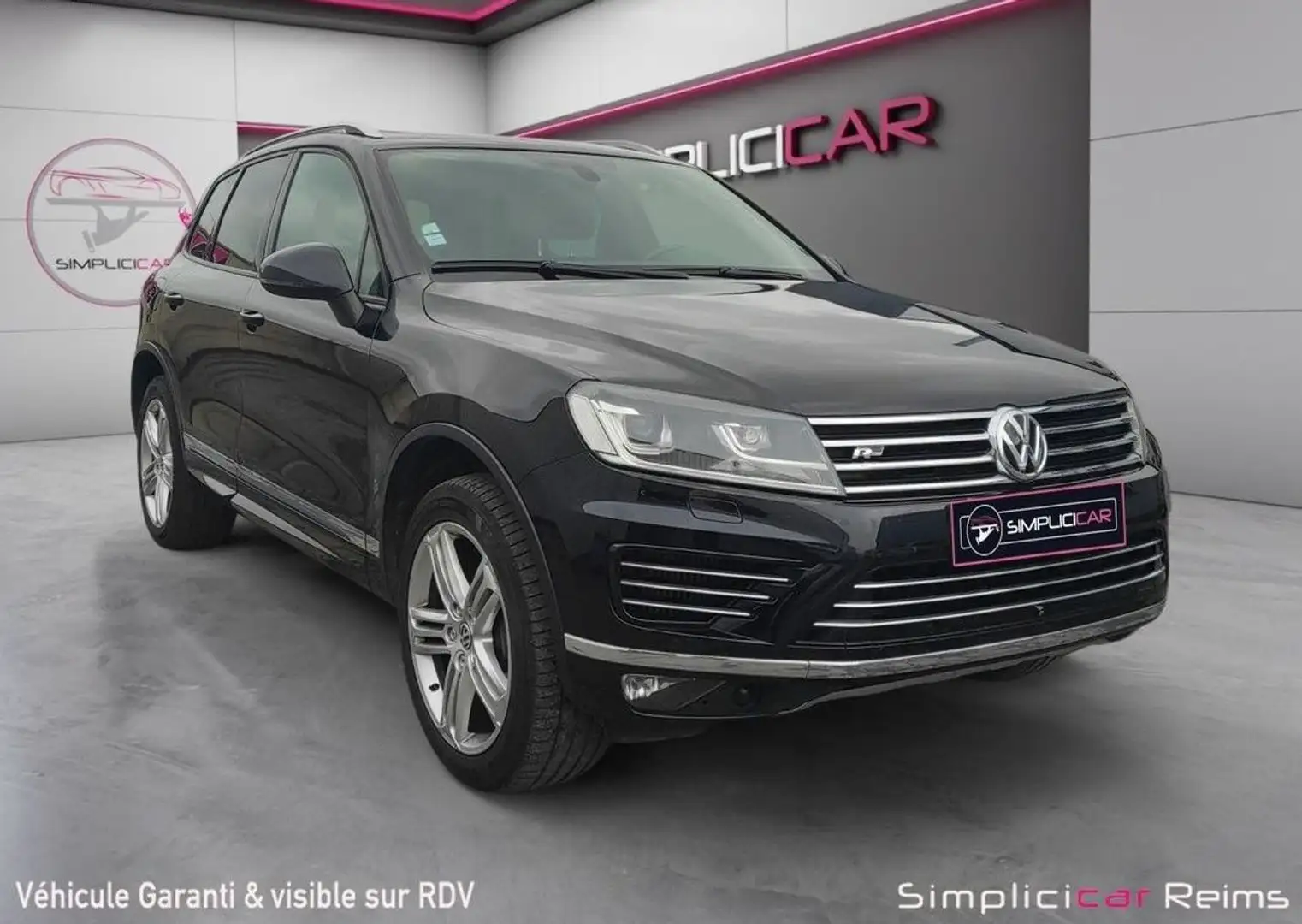 Volkswagen Touareg 3.0 V6 TDI 262 ch BMT Tiptronic 8 4Motion R-Line Garantie 12 mois Noir - 1