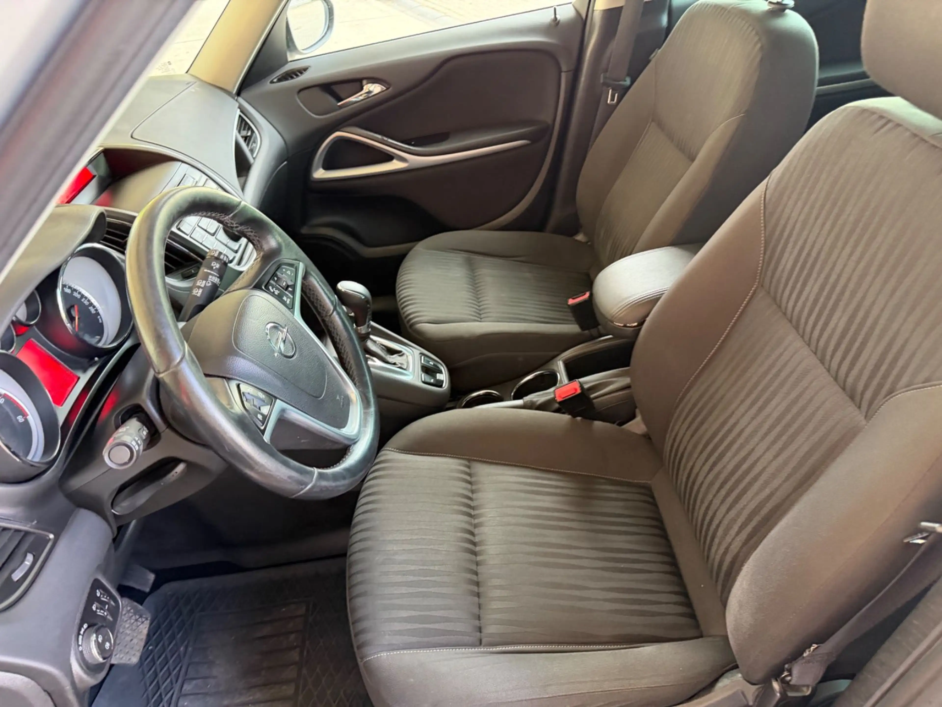 Opel Zafira C Tourer Edition 2.0CDTI Automatik — photo 13