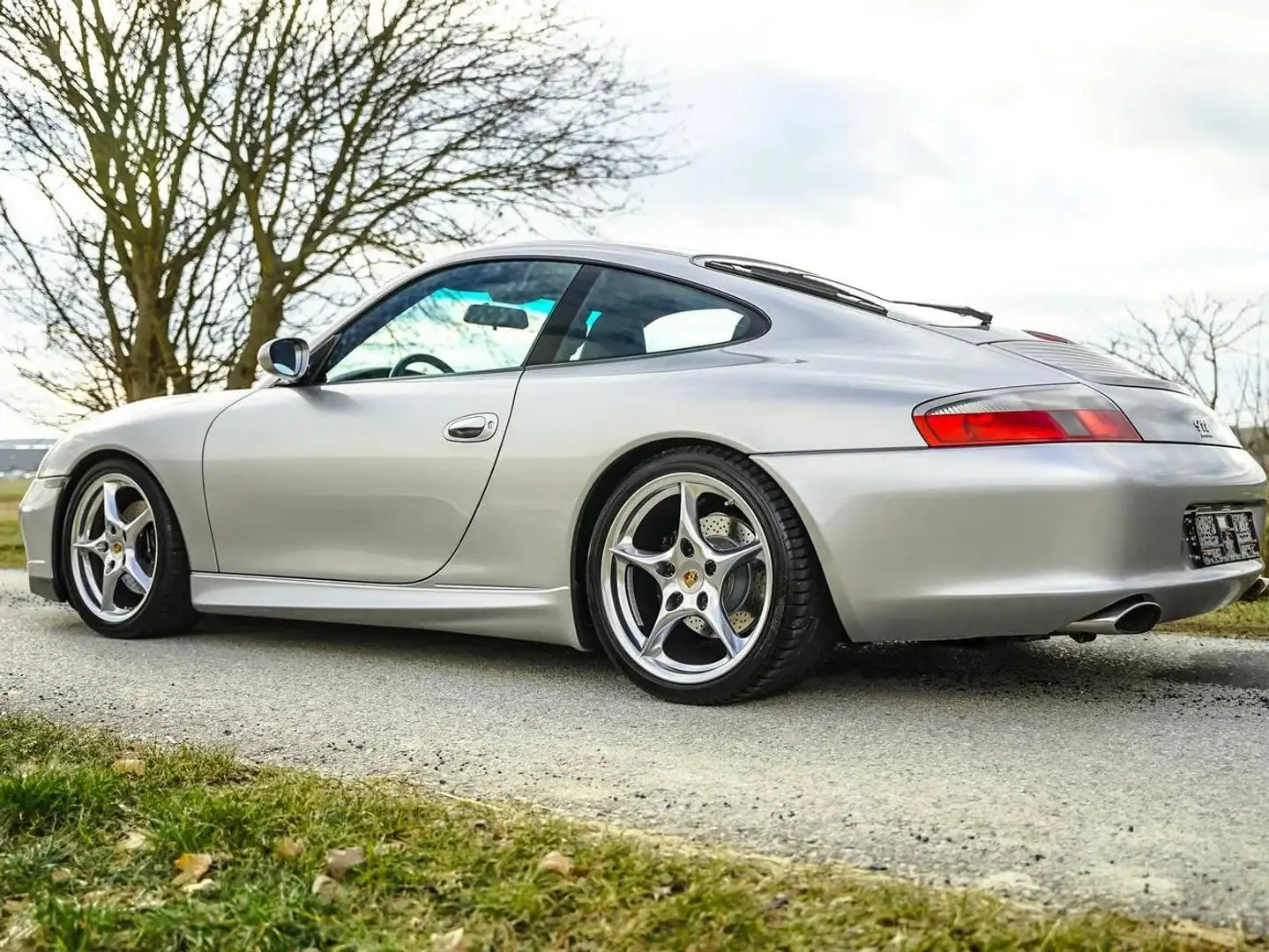 Porsche 996 911 Carrera Coupé 40 Jahre Jubiläumsmodell Silber - 2