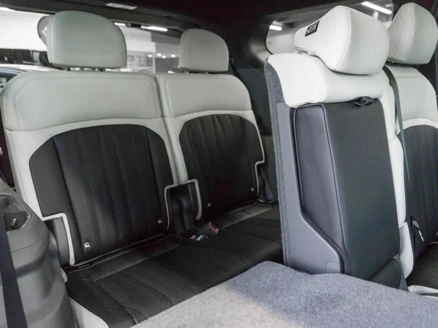 Kia EV9 99,8 kWh AWD GT-Line Panorama Memory Massage Grau - 22