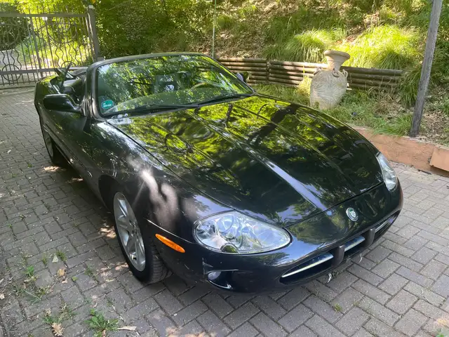 Jaguar XK8 4.0 Cabriolet ASI con CRS a libretto