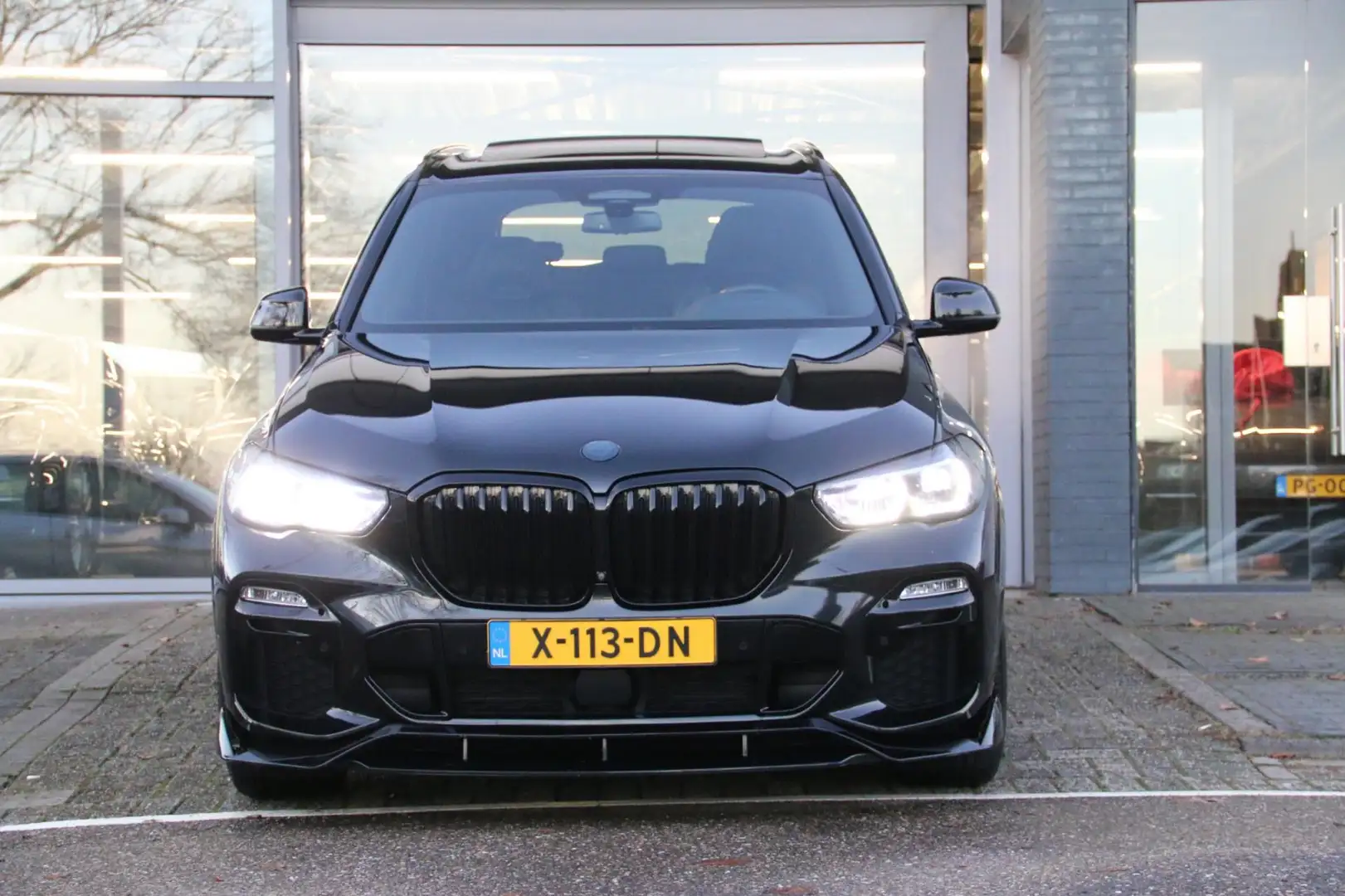 BMW X5 XDrive45e High Executive M-PAKKET PANO TREKHAAK! Noir - 2
