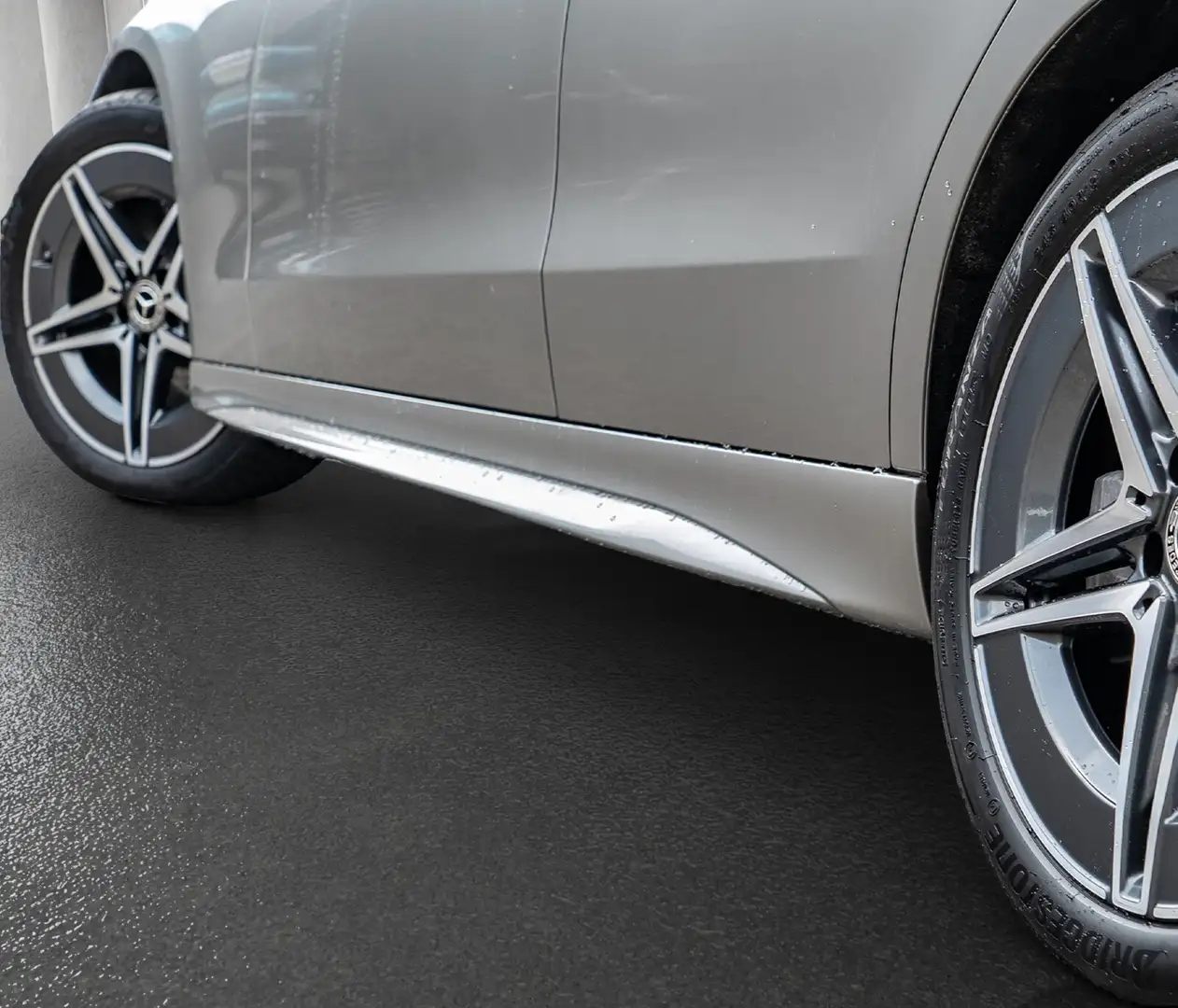 Mercedes-Benz C 300 C 300 Limousine AMG Line Advanced+ 360° Memory Plateado - 2