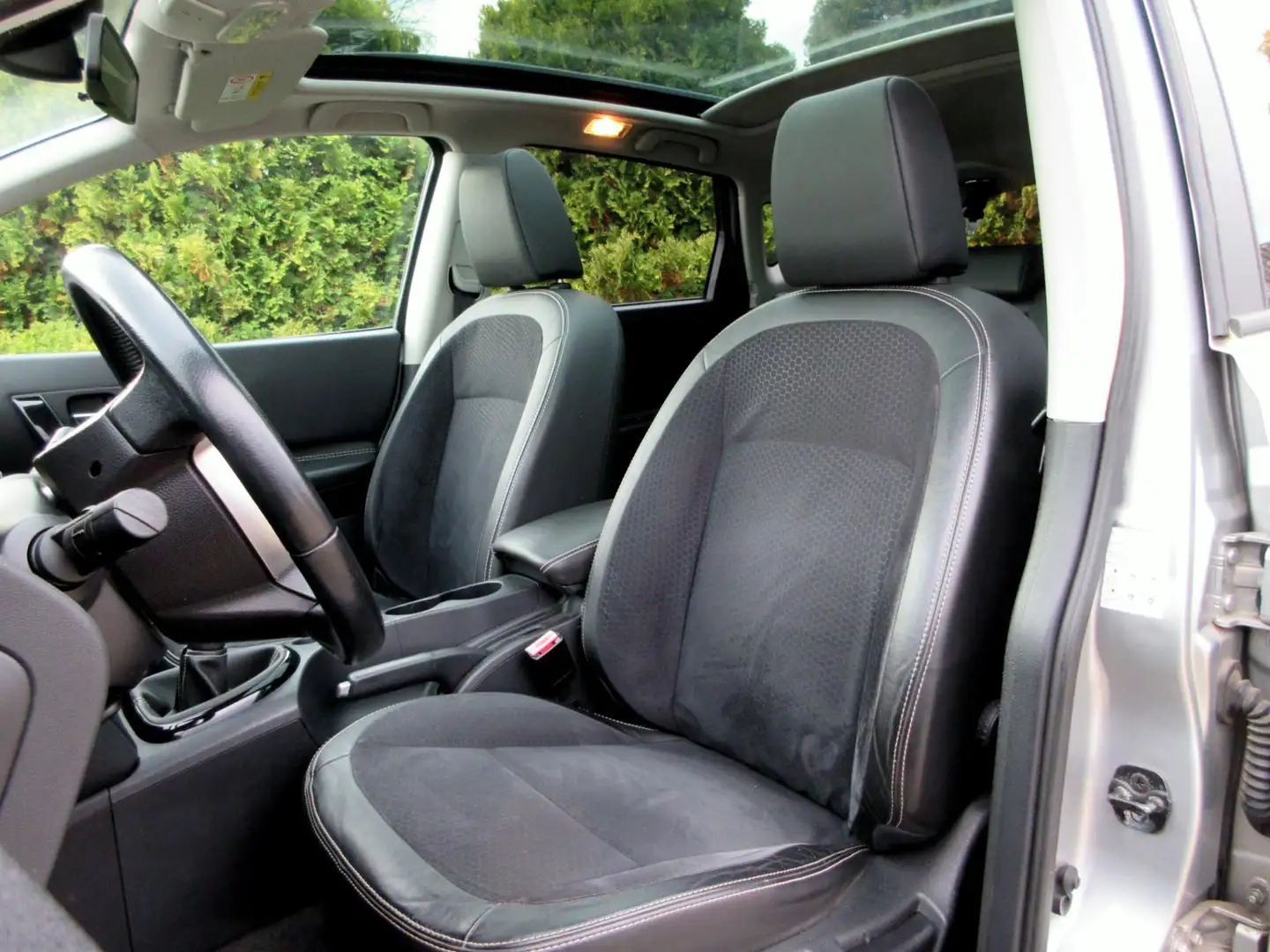 Nissan Qashqai 1.6 360*Navi*Cruise*360Cam*Pano.dak* Gris - 2