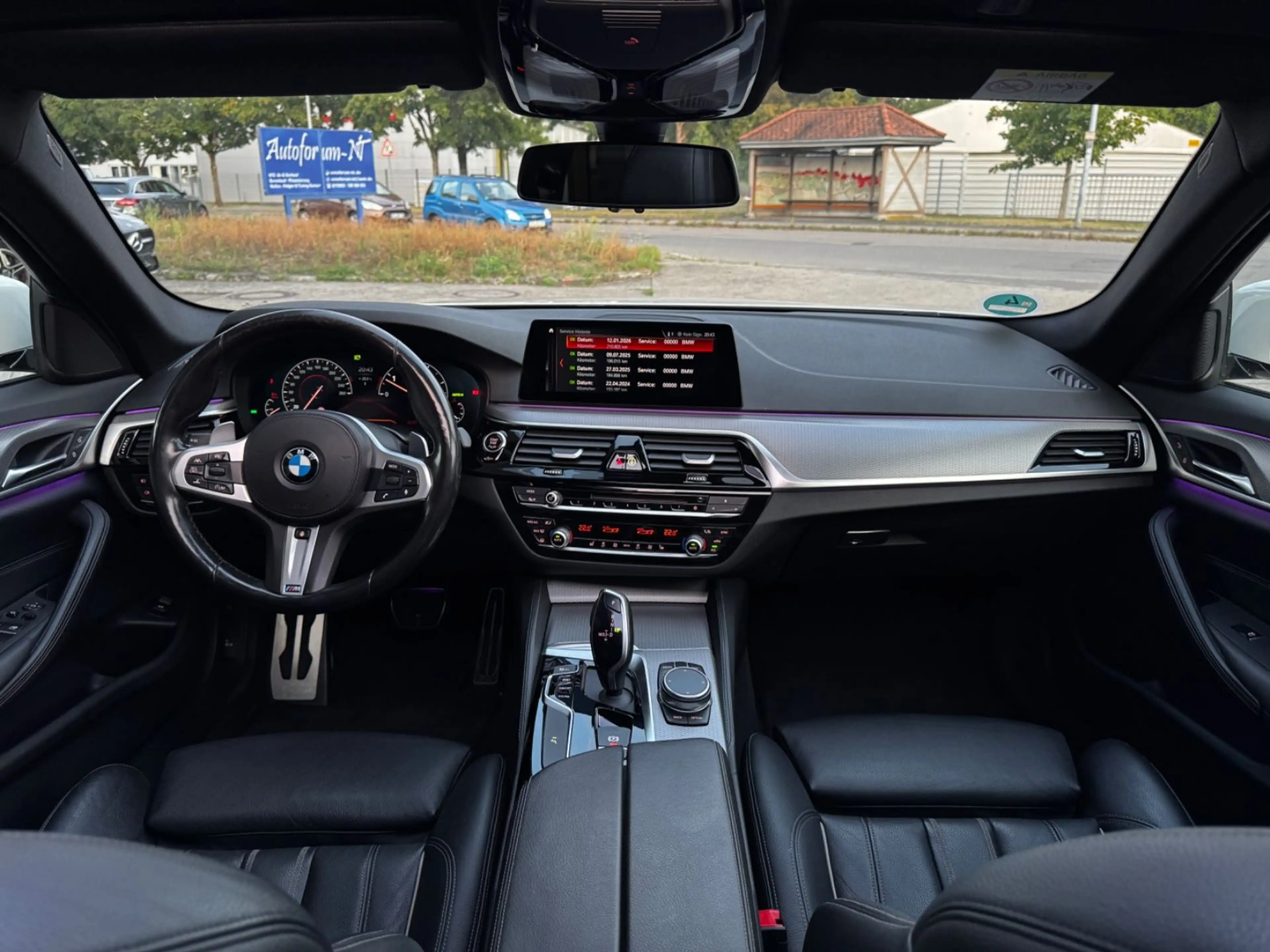 BMW 530 d M-SPORT/PANO/KEYLESS/INTEGRAL/HUD/ACC — photo 13