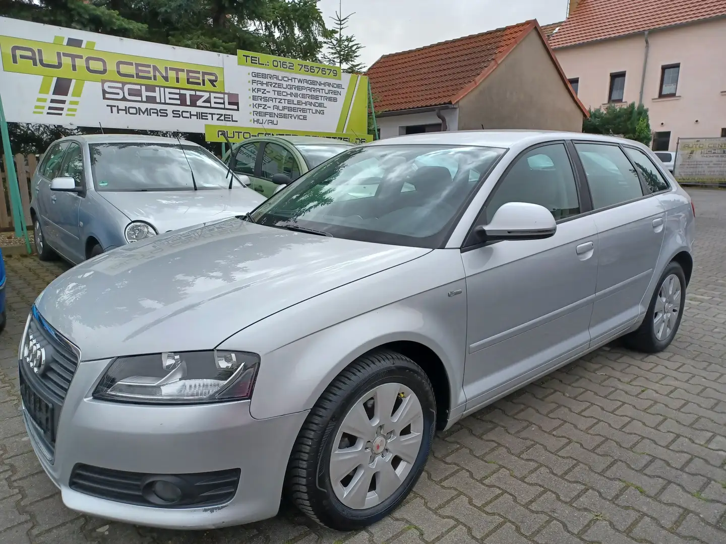 Audi A3 1.6 Sportback *Klima*Sitzhzg.*TÜV NEU*gepflegt* Grau - 2