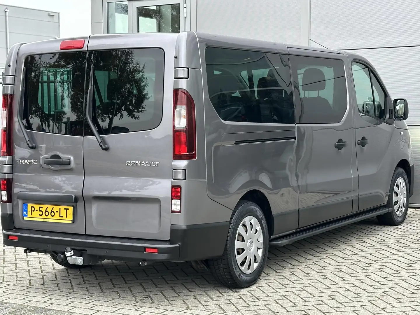 Renault Trafic Passenger 2.0 dCi 120 Grand Zen | 9-Persoons | Nav Grijs - 2