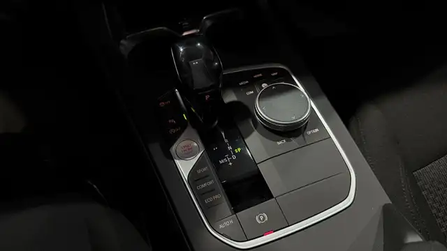 BMW 1 Series view 22