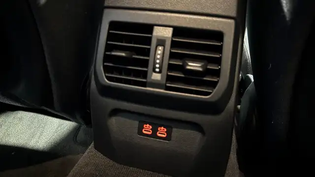 BMW 1 Series view 15