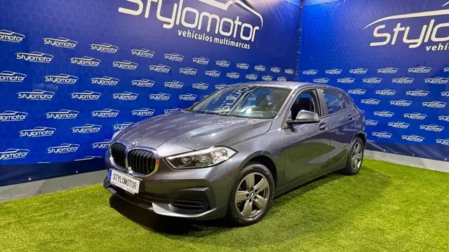 BMW 1 Series view 21