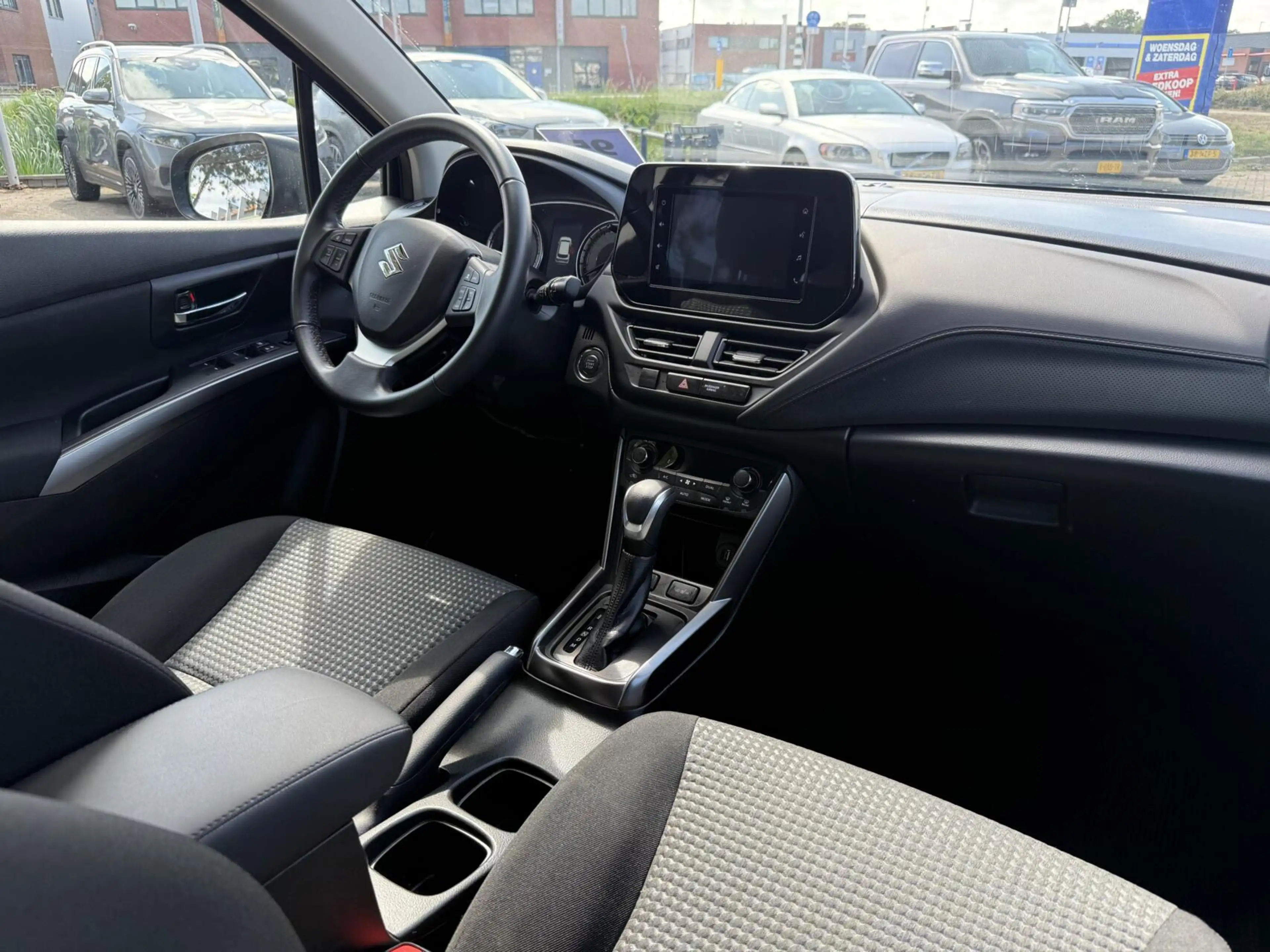 Suzuki S-Cross 1.5 Hybrid Style met fijne opties — photo 8