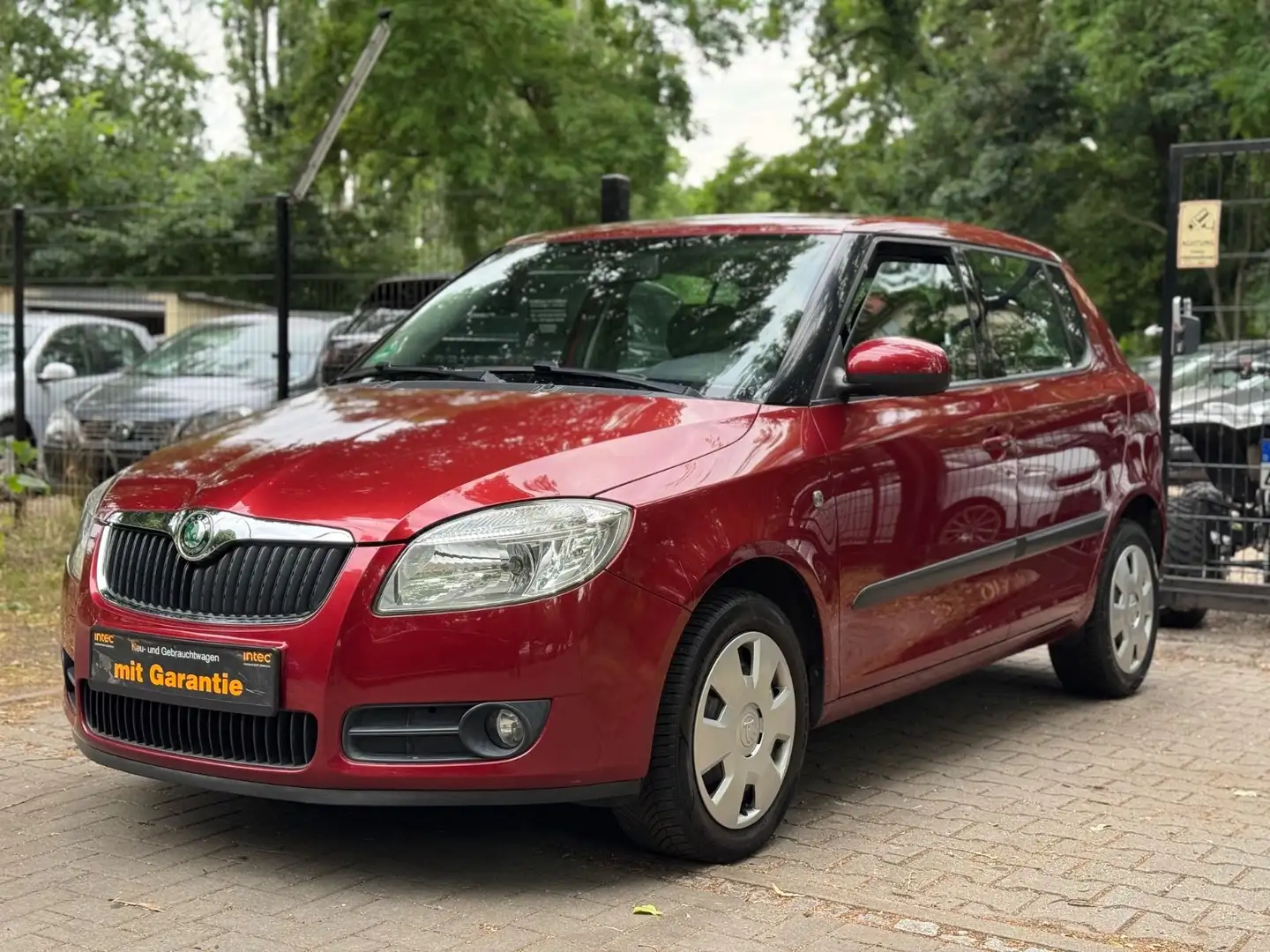 Skoda Fabia 1.2l Tüv & Service Neu 2.Hand Scheckheft Rot - 2