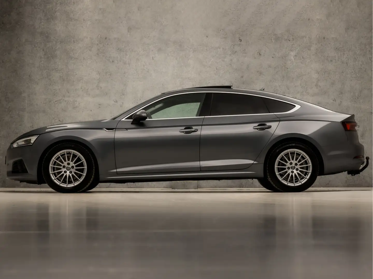 Audi A5 Sportback 35 TFSI Sport 150Pk Automaat (SCHUIFDAK, Grijs - 2