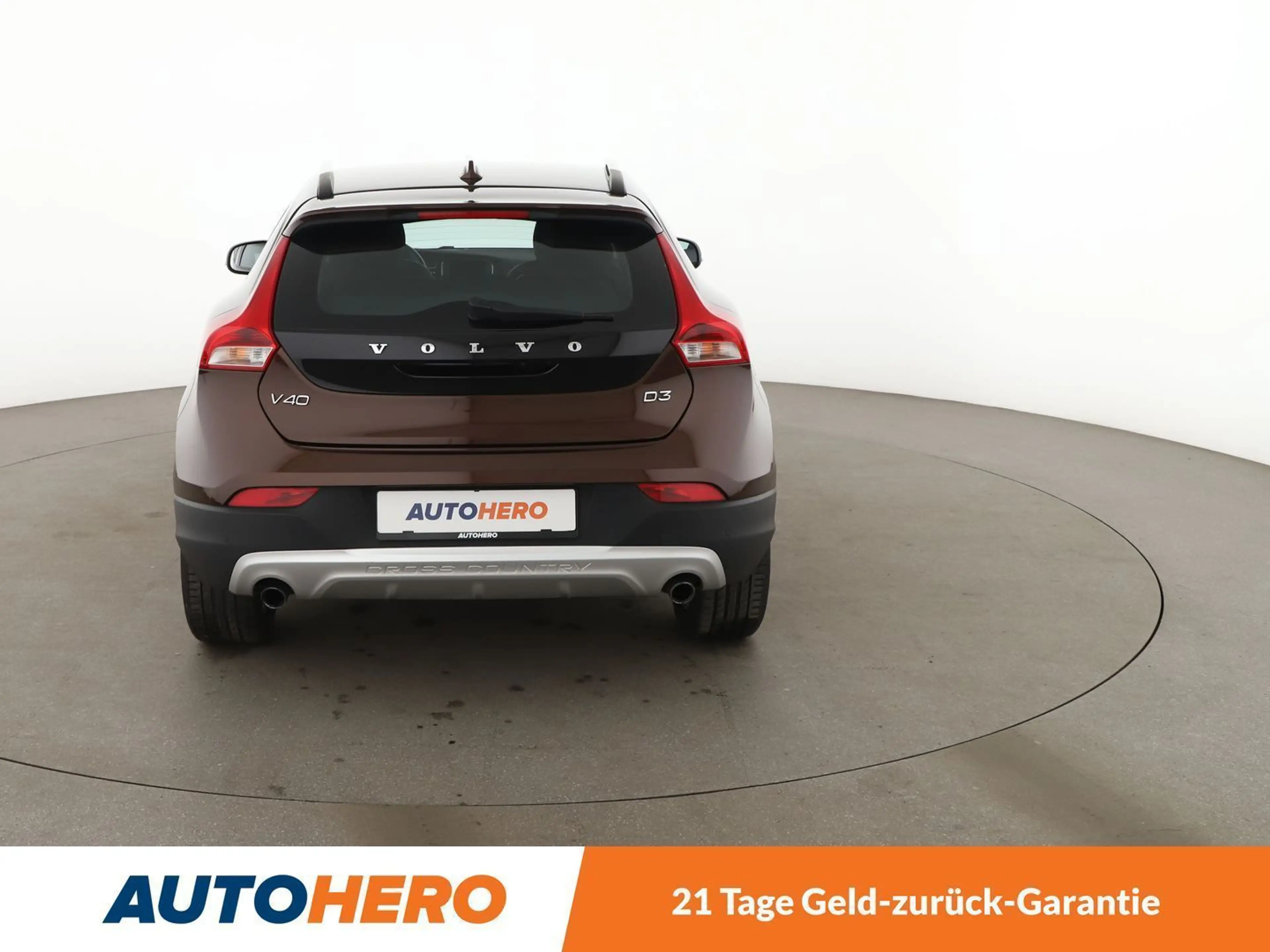 Volvo V40 Cross Country 2.0 D3 Momentum Aut.*NAVI*PDC*TEMPO*PANO*SHZ* — photo 5