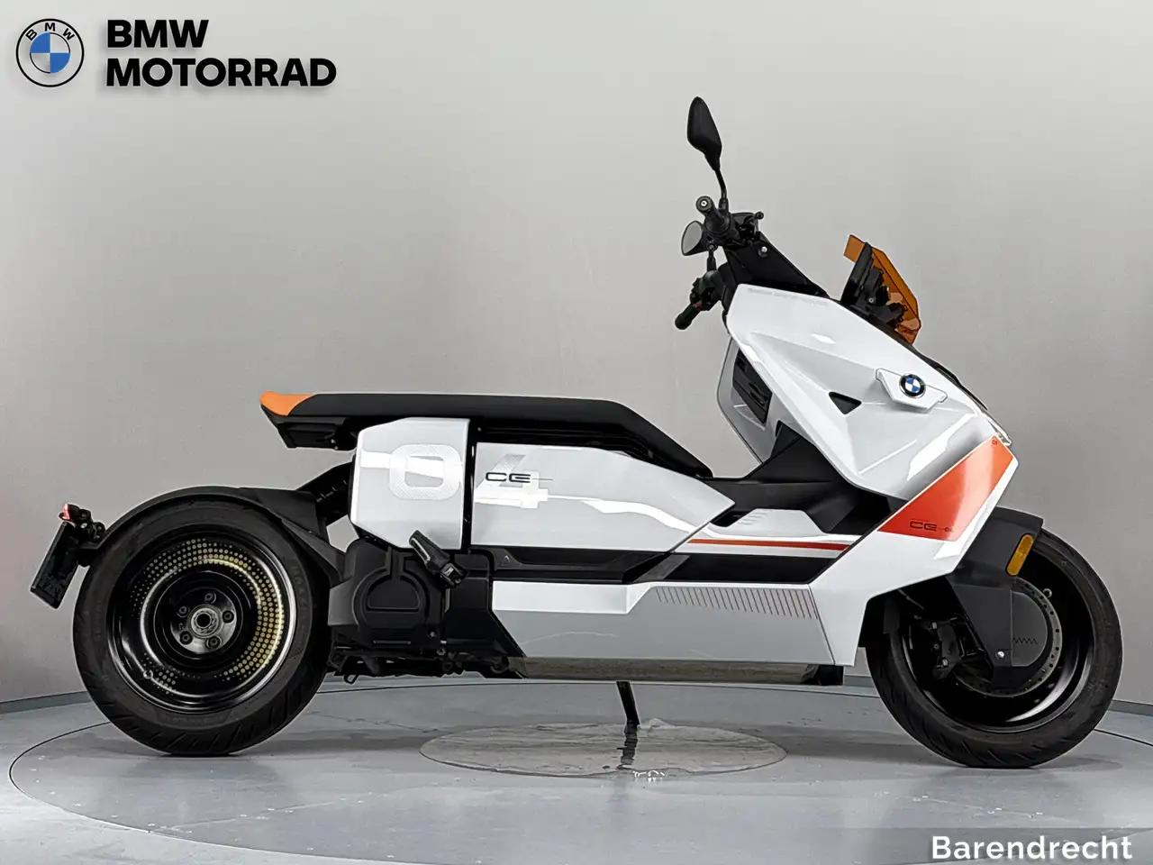 BMW CE 04