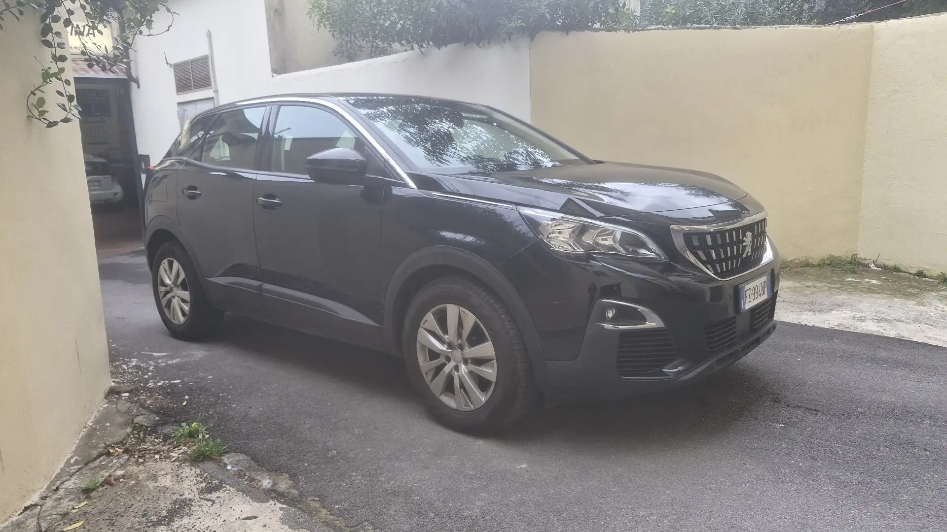 Peugeot 3008 1.5 bluehdi Allure s&s 130cv Nero - 2
