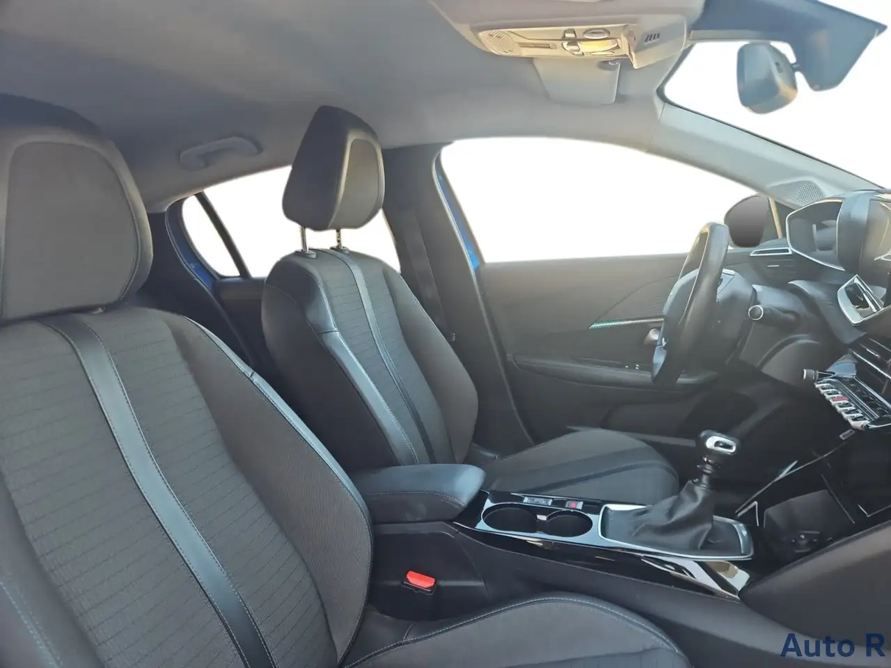 Peugeot 208 Allure BlueHDi 100 S/S, миниатюра 8