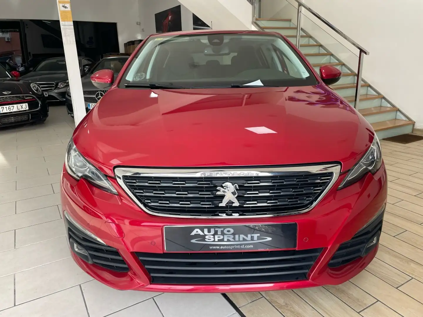 Peugeot 308 1.5BlueHDi S&S Allure EAT8 130 Rojo - 2