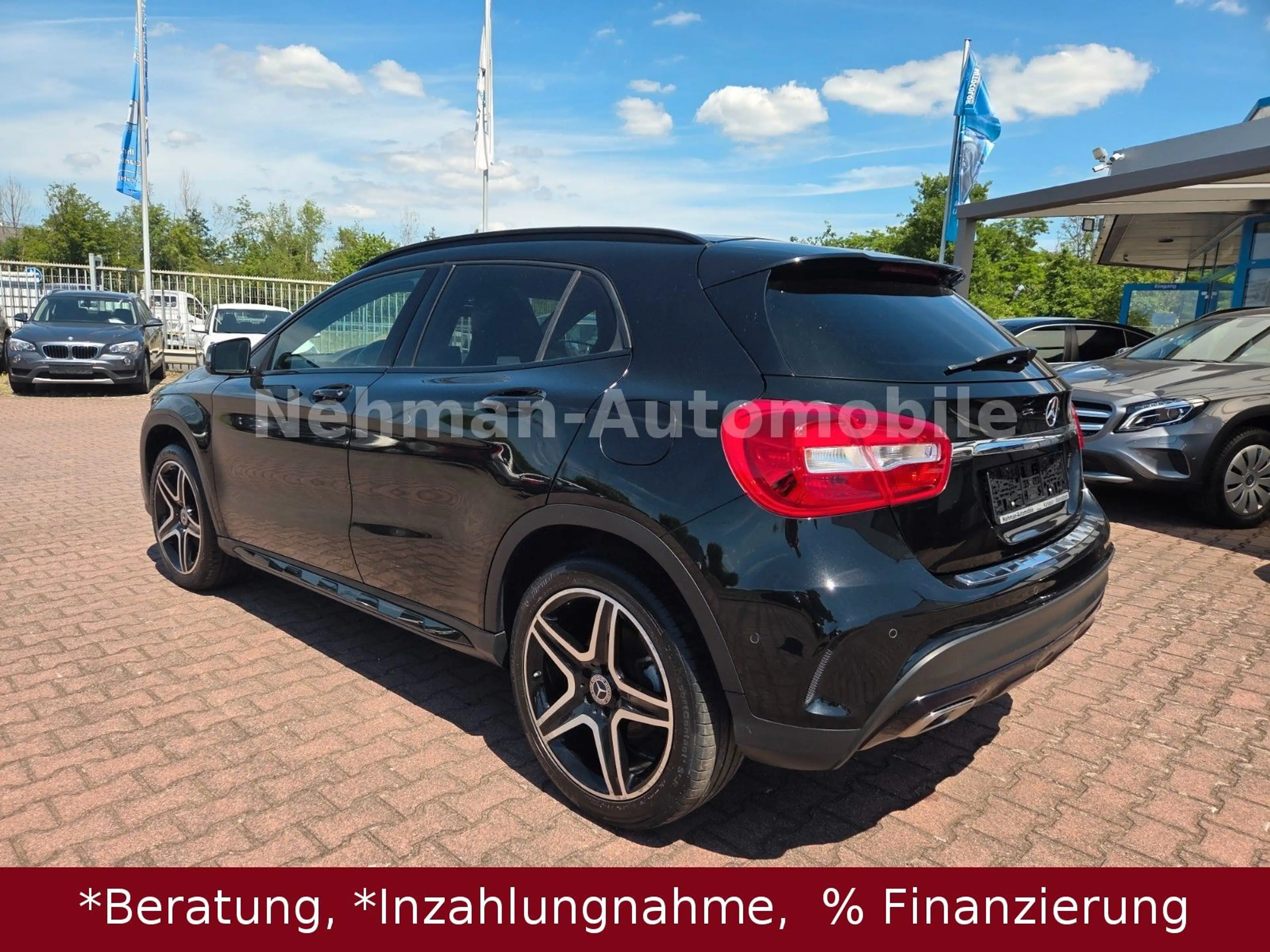 Mercedes-Benz GLA 250 GLA Exklusiv-Paket (AMG) — photo 4