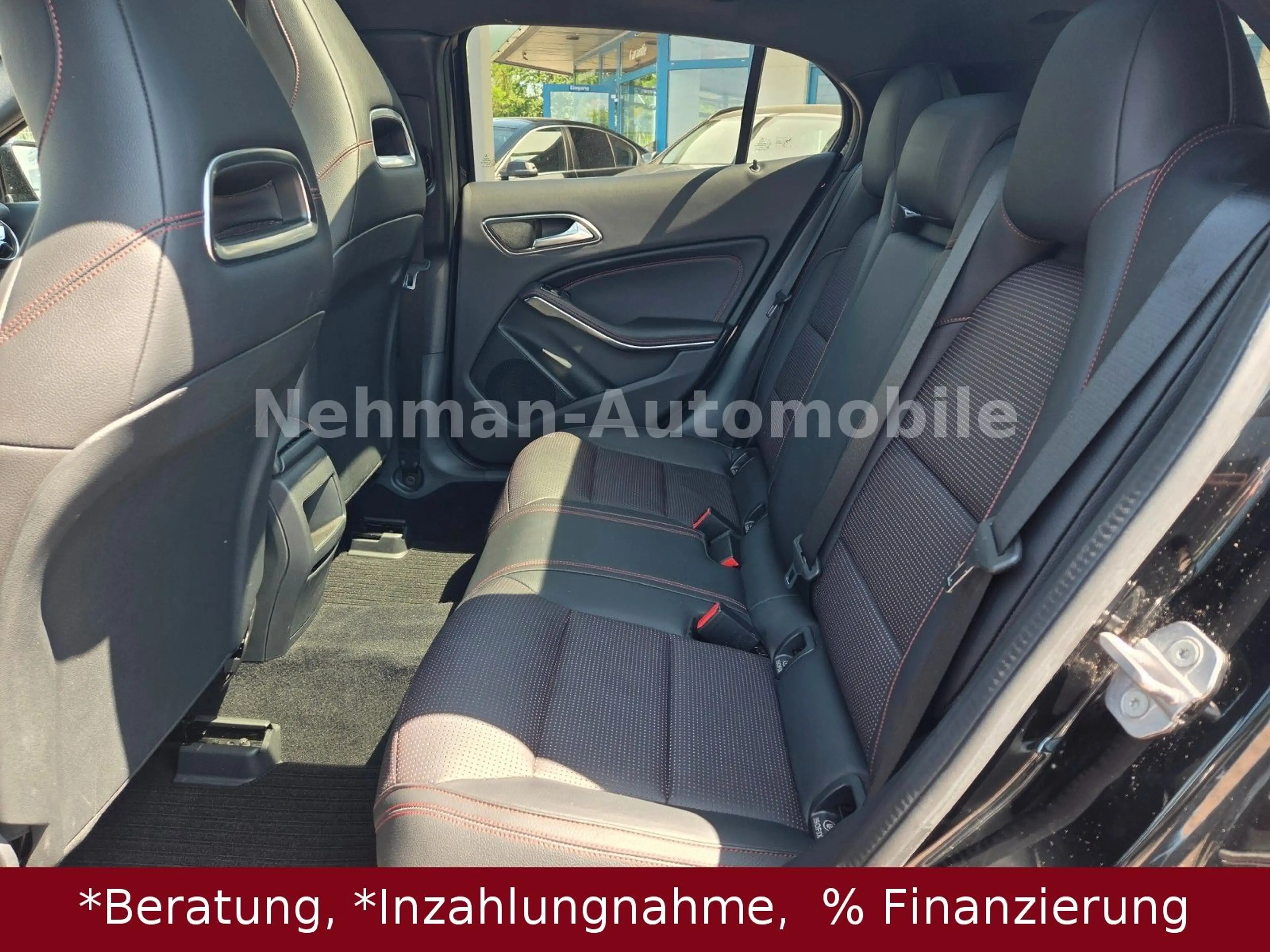 Mercedes-Benz GLA 250 GLA Exklusiv-Paket (AMG) — photo 12
